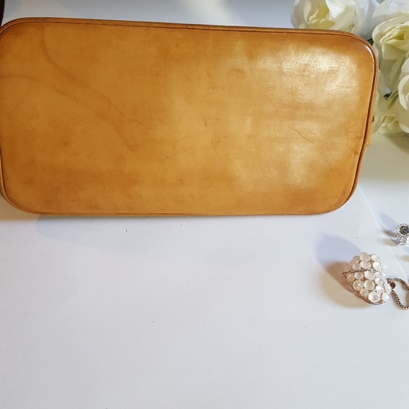 Authentic Louis Vuitton Alma Handbag - Picture 6 of 8